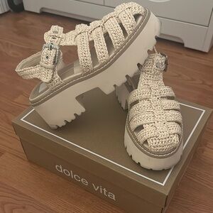 Dolce Vita Lasly Platform Sandals